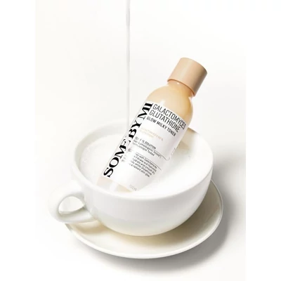 SOMEBYMI Galactomyces Glutathione Glow Milky Toner - nyugtató és hidratáló toner 200ml
