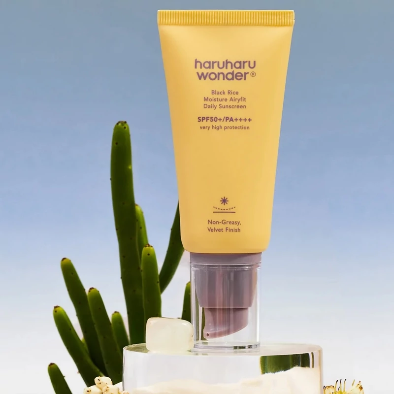 HaruHaru Wonder Black Rice Moisture Airyfit Daily Sunscreen fényvédő krém 